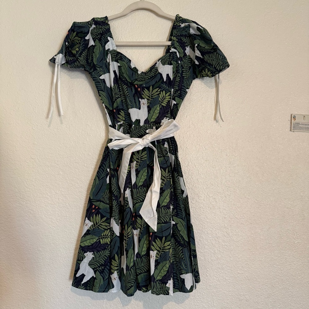 Unique Vintage 1950s Green Leaf & Llama Print Cotton Dakota Flare Dress - Picture 13 of 13